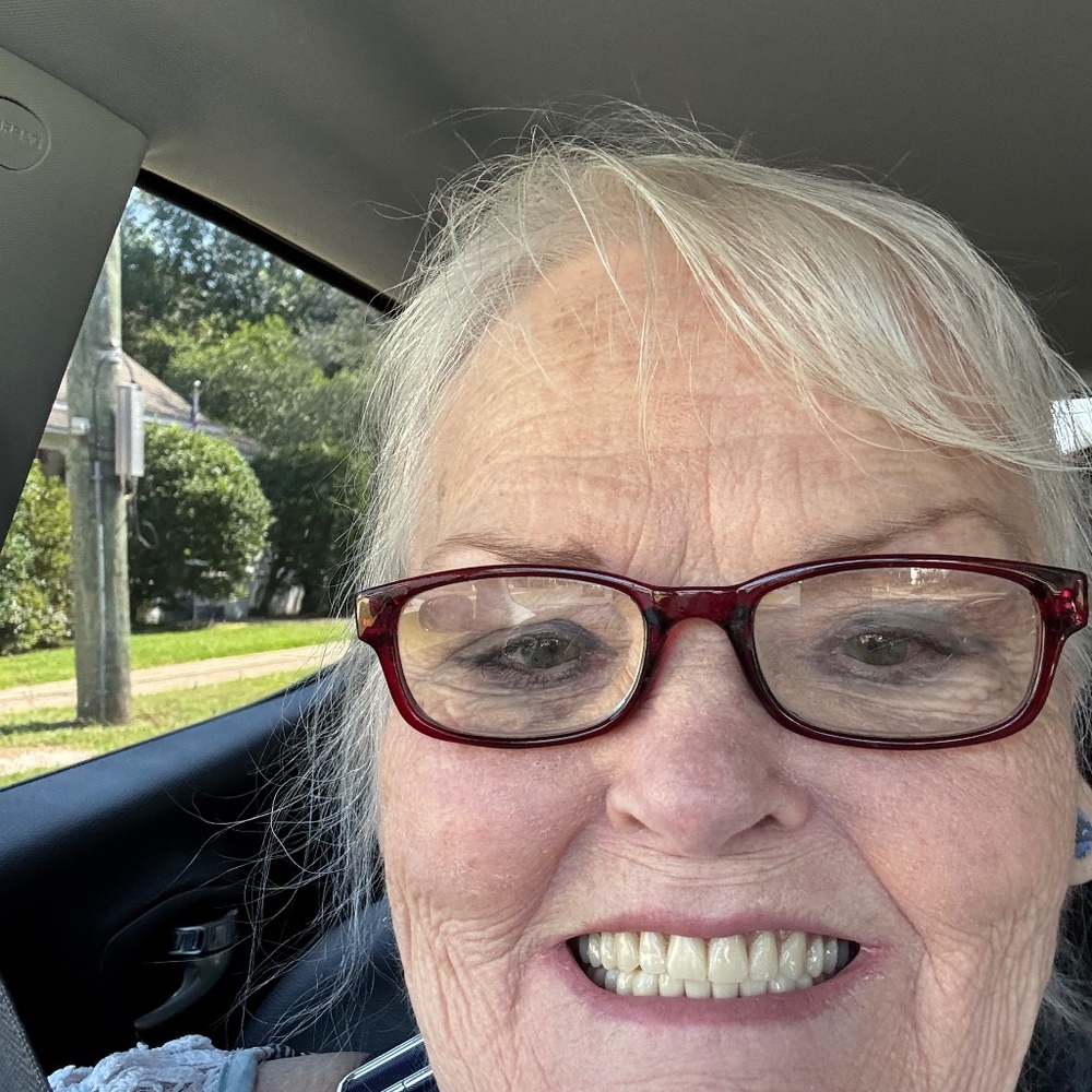 Meet your Posher, Sandra